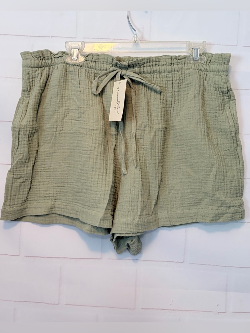 NWT Universal Thread Pull on Gauze Shorts in Olive Size XL NWT